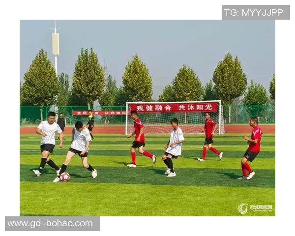 足球技巧解析:如何通过带球过人提升比赛表现与个人魅力 足球技巧解析:如何通过带球过人提升比赛表现与个人魅力